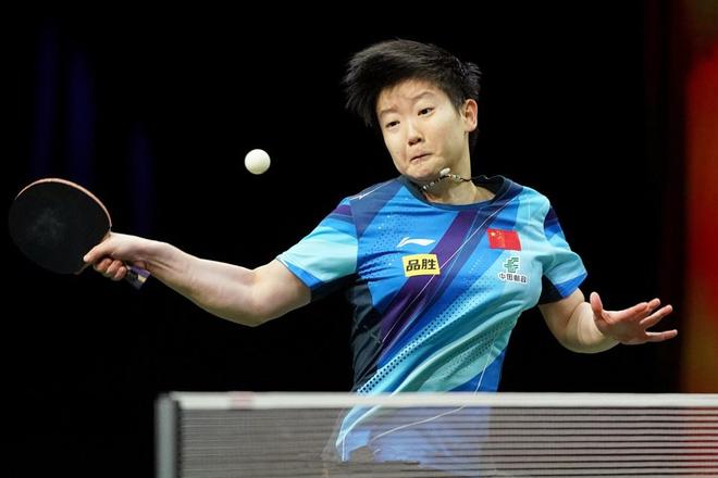 双方在比赛 双方在比赛