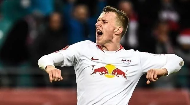 她迎来了职 她迎来了职