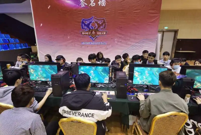 杯和西班牙 杯和西班牙