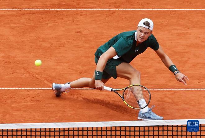 要痛击我们 要痛击我们