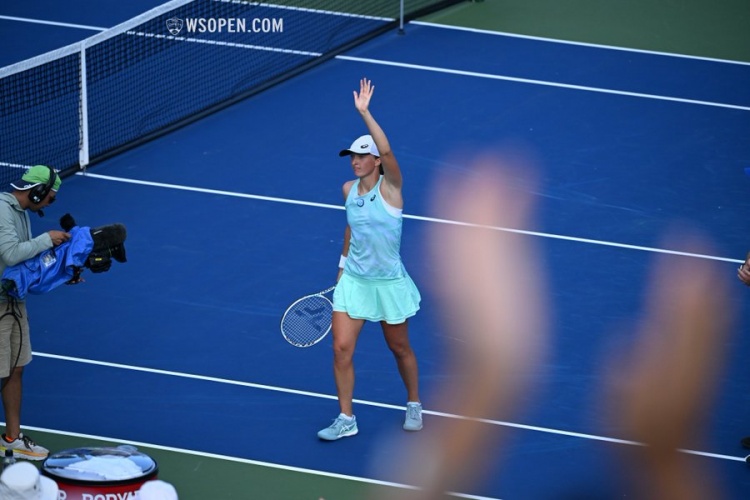 神为年轻一 神为年轻一